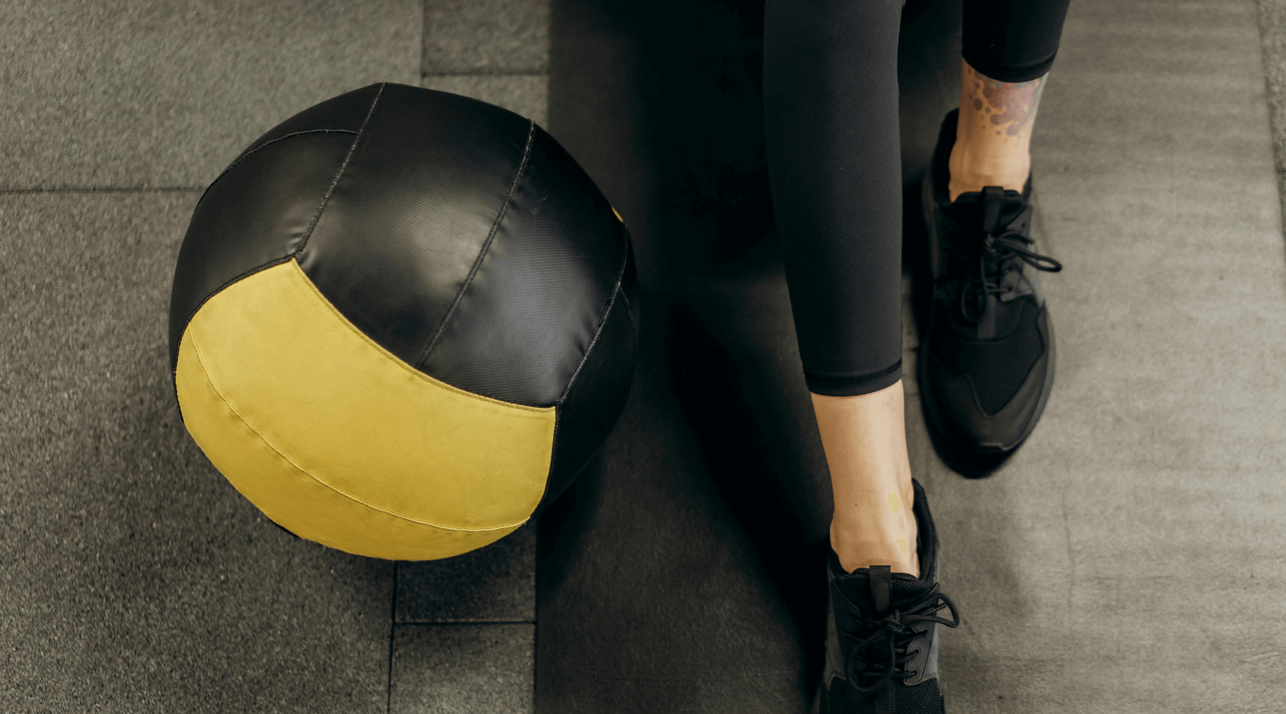 How To Perform The Perfect Medicine Ball Slam & Free Medicine Ball Slam Workout Session