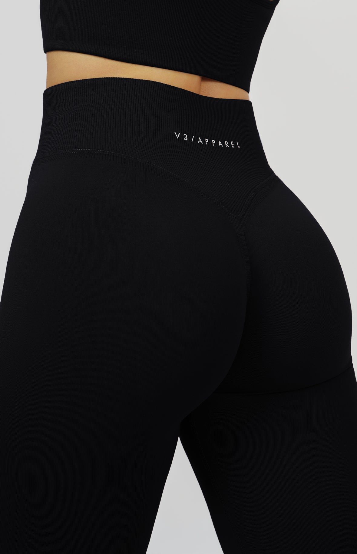 Form Seamless Scrunch Leggings & Sports Bra Set - Black